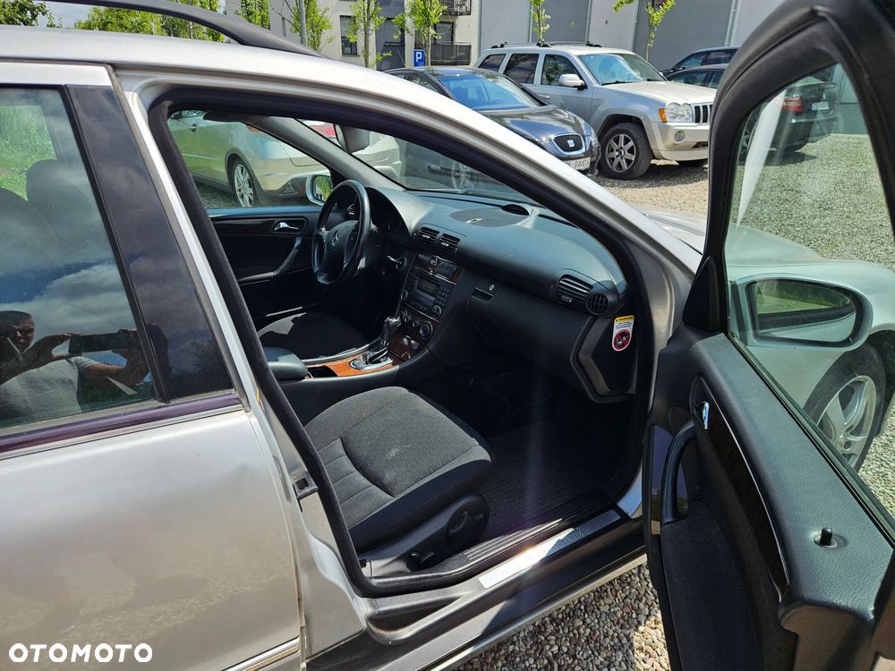 Mercedes-Benz Klasa C 220 CDI Automatik Avantgarde - 12