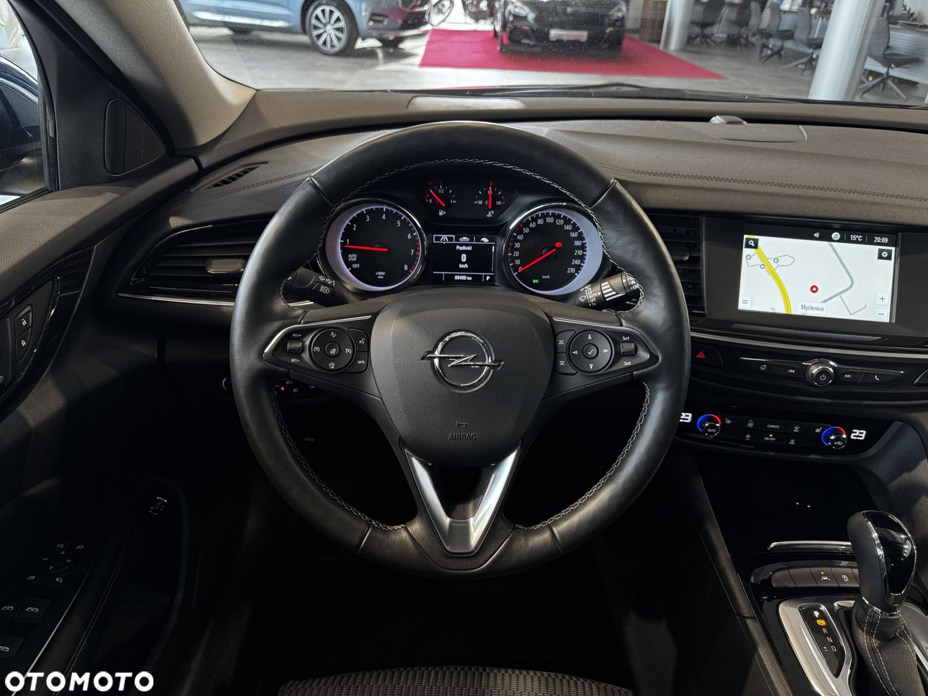 Opel Insignia - 21
