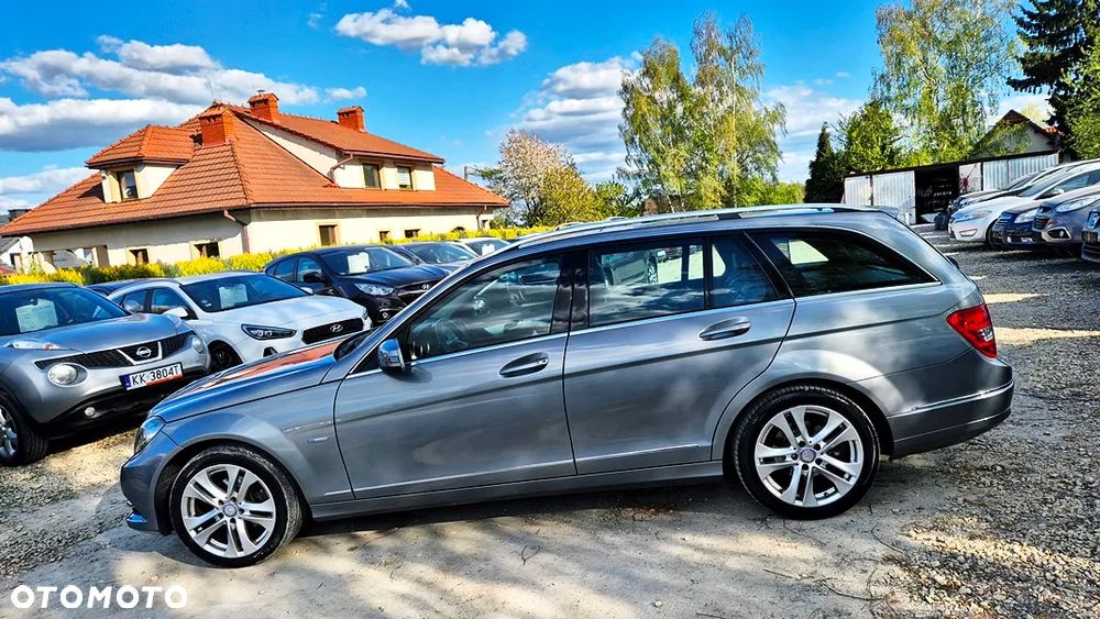 Mercedes-Benz Klasa C 180 BlueEFFICIENCY 7G-TRONIC Avantgarde - 21