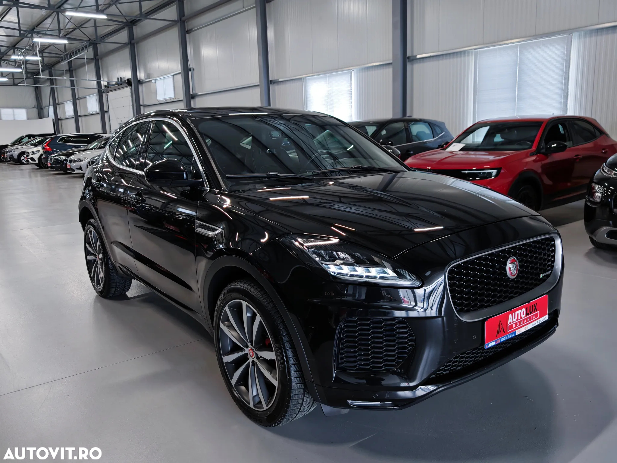 Jaguar E-Pace P200 AWD Aut. R-Dynamic - 2