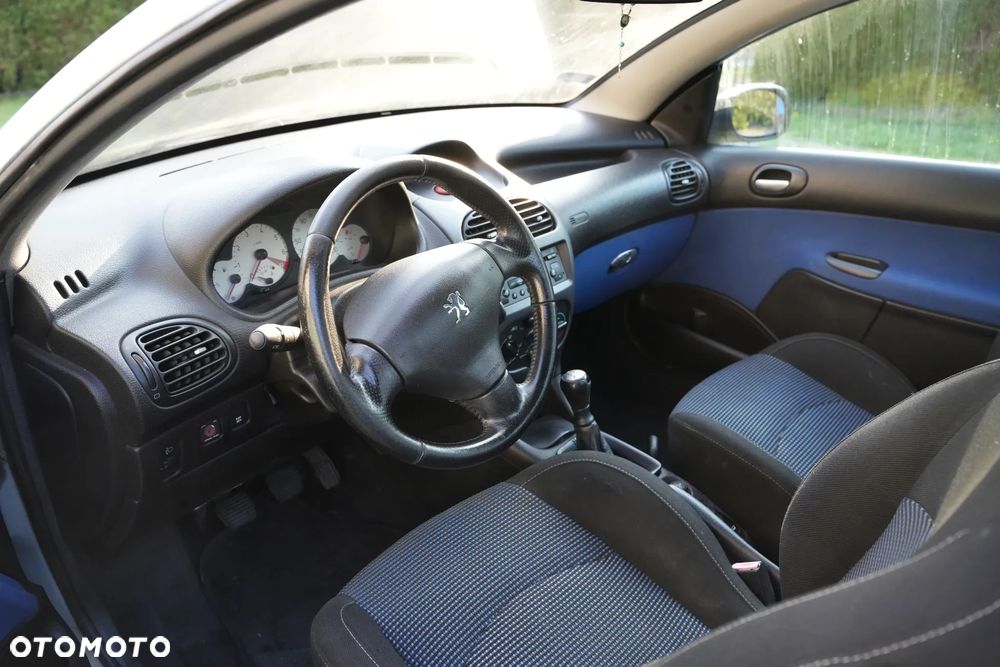 Peugeot 206 110 Quiksilver - 7