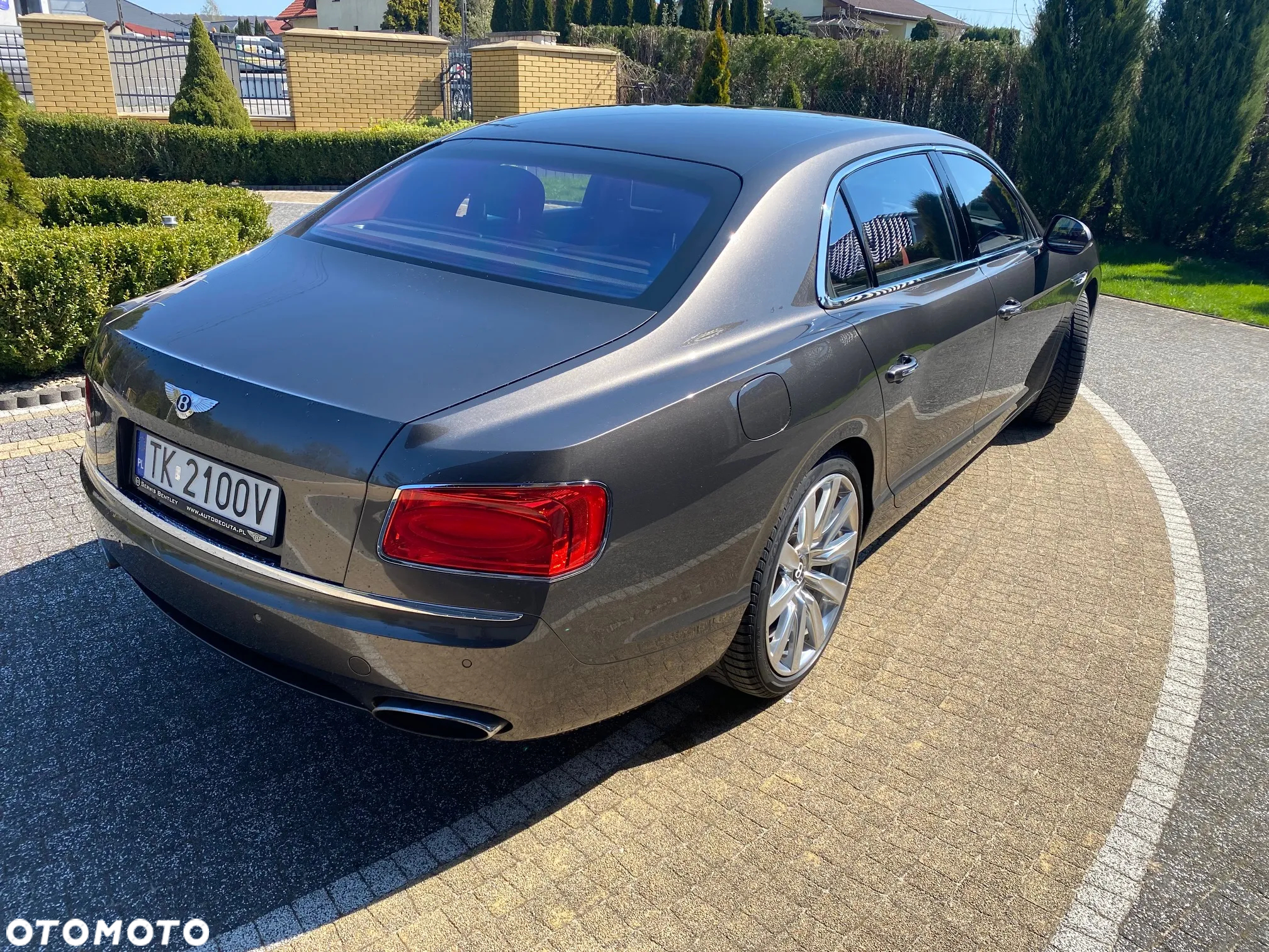 Bentley Flying Spur W12 - 5