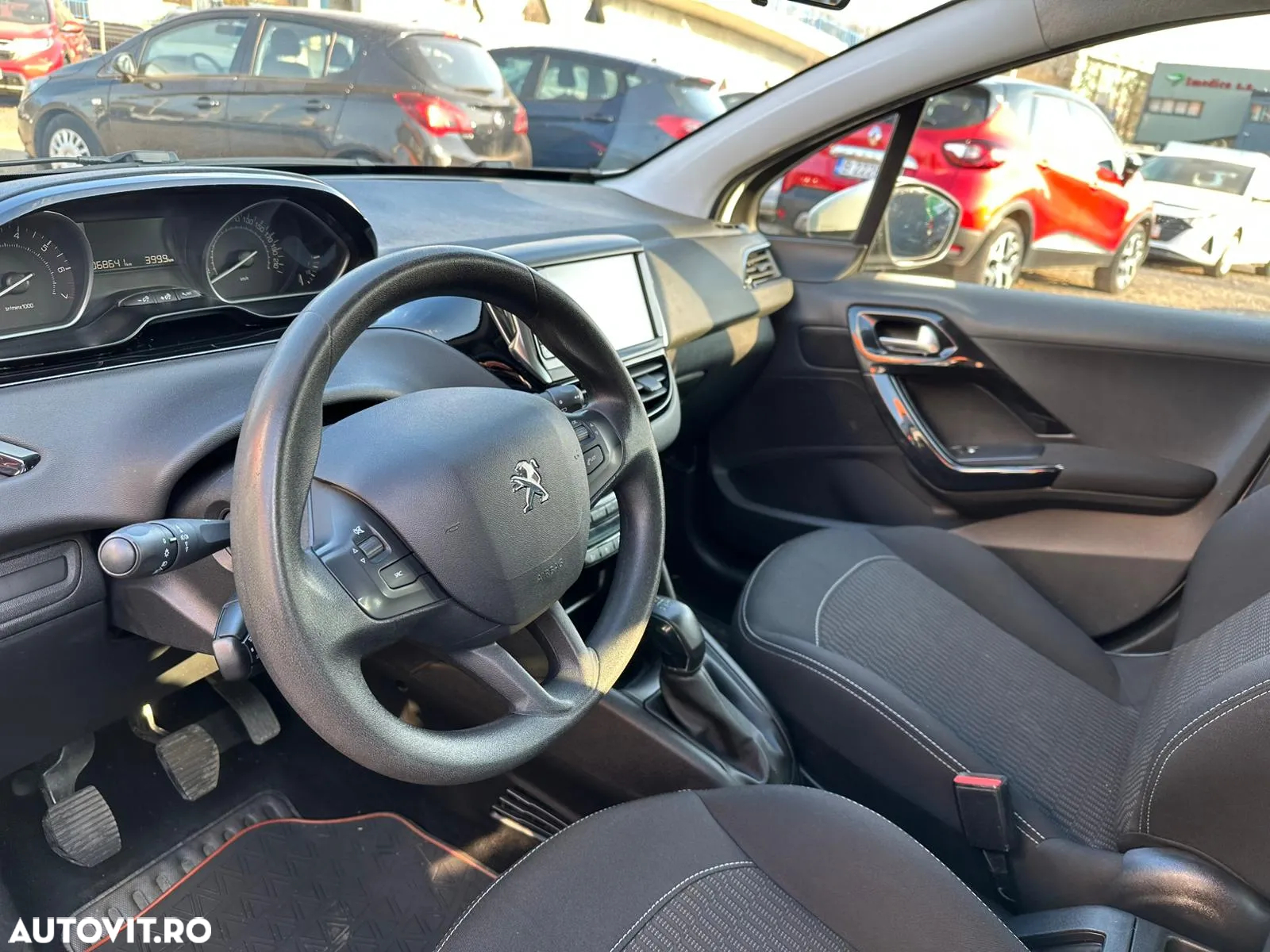 Peugeot 208 1.2 L PureTech Access - 5