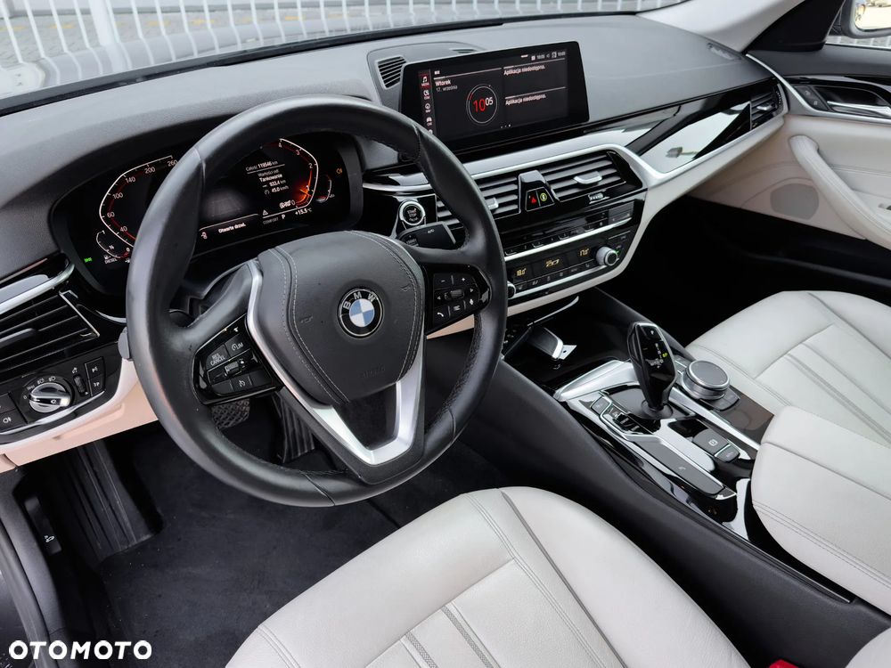 BMW Seria 5 518d Business Edition - 18
