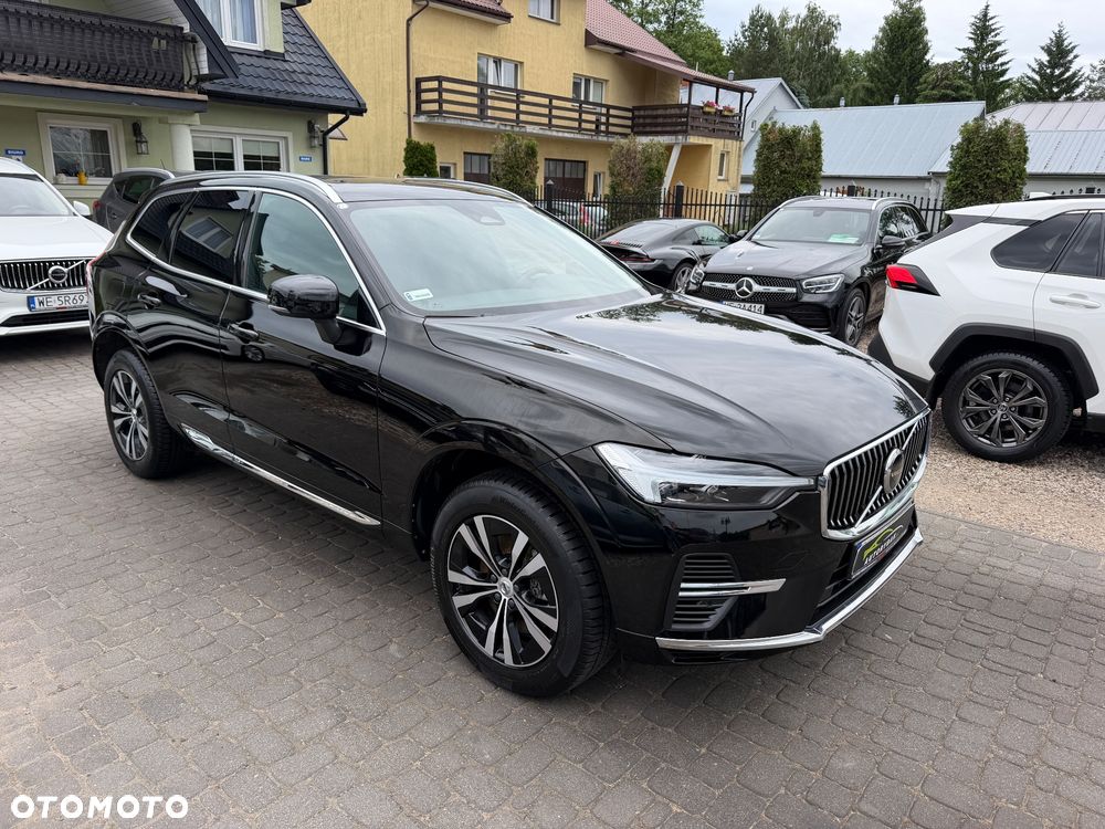Volvo XC 60 T6 Plug-In Hybrid AWD Core - 2