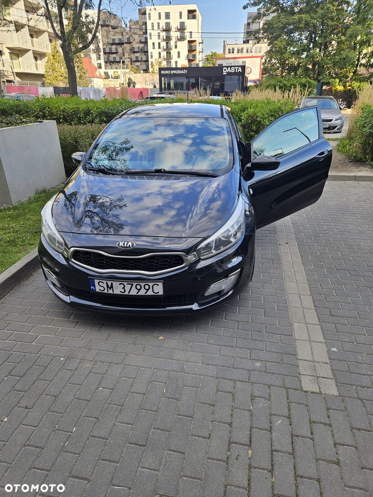 Kia Ceed 2013 photo 2