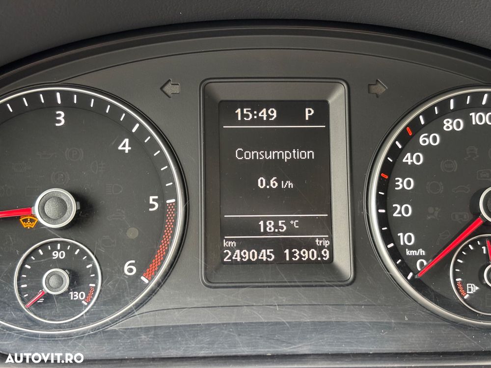 Volkswagen Touran 2.0 TDI DSG Comfortline - 15