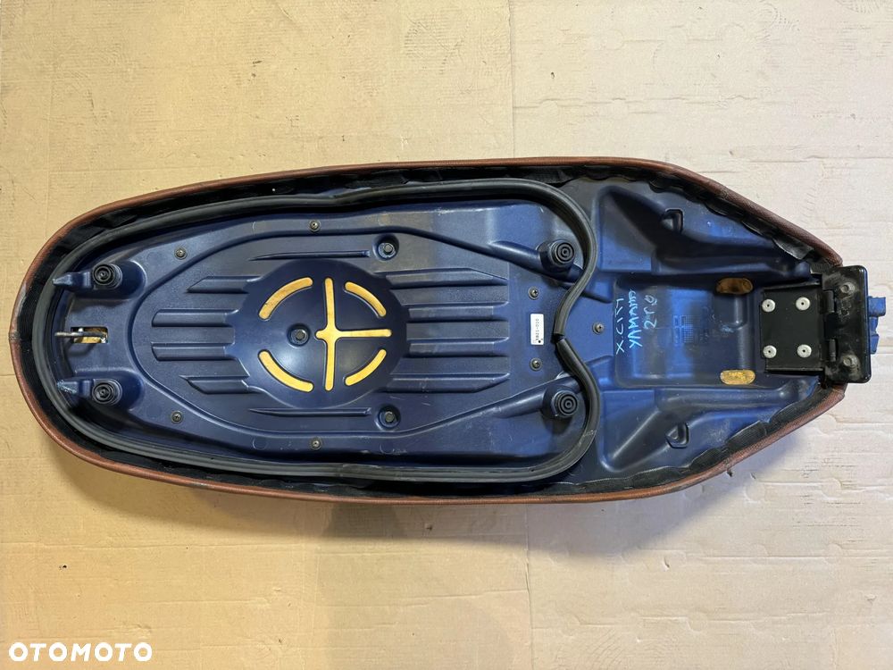 Siedzenie kanapa Yamaha X-CITY OE - 4