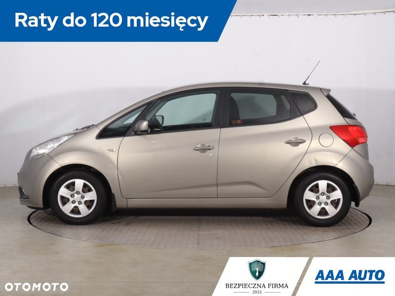 Kia Venga - 4