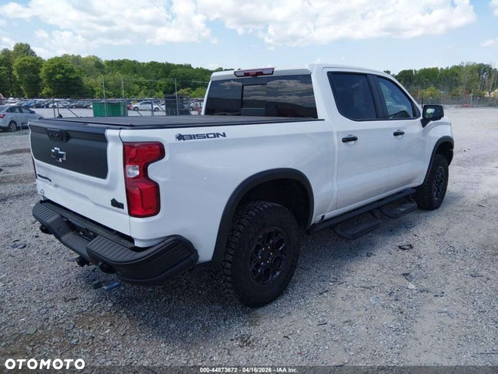 Chevrolet Silverado - 6