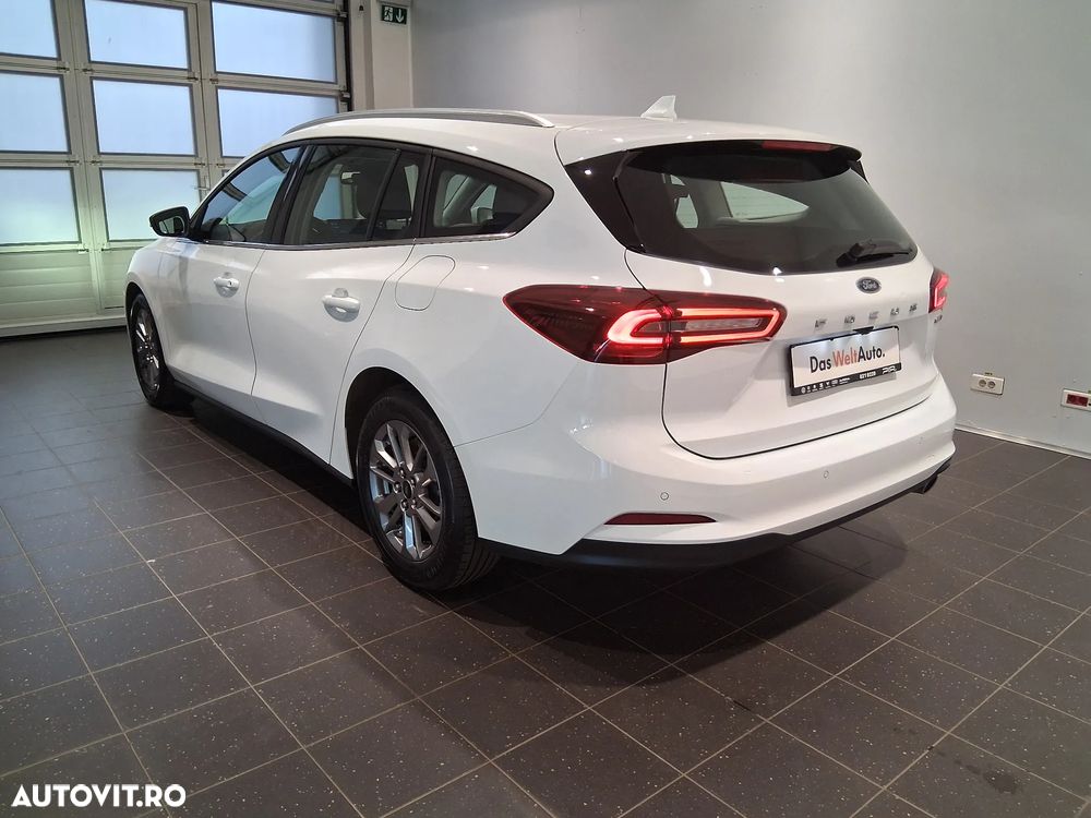 Ford Focus 1.0 EcoBoost Titanium - 11