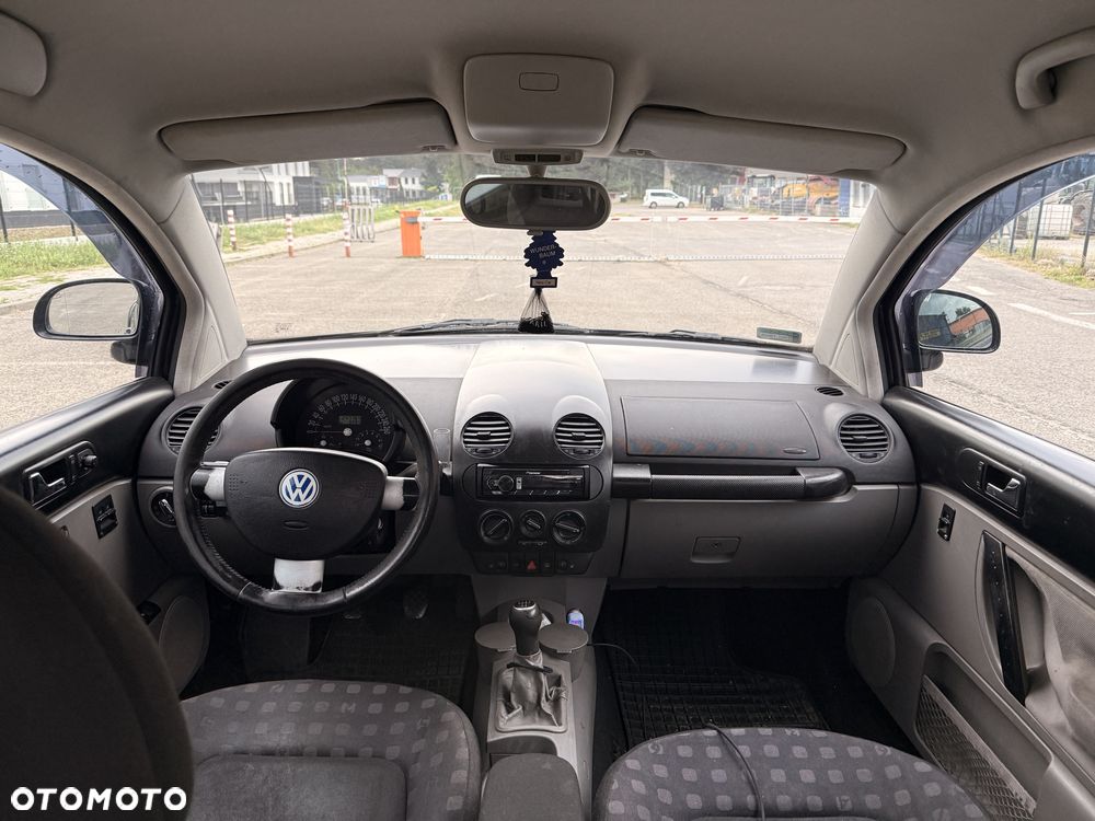 Volkswagen New Beetle - 6