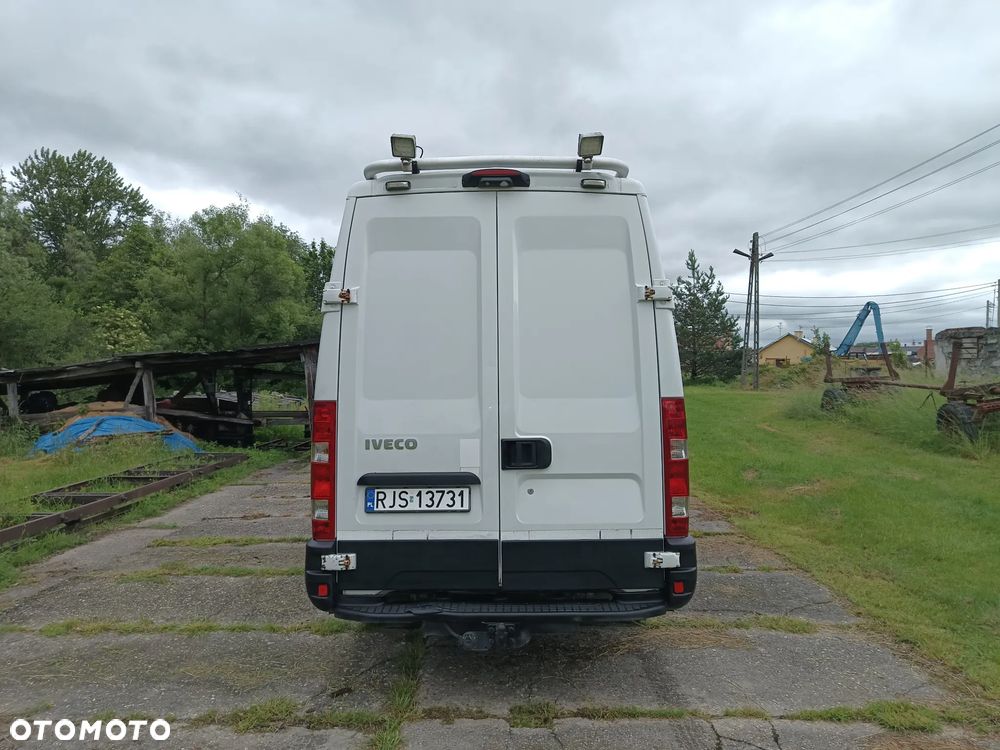 Iveco DAILY 35s13 L2H2 2.3 diesel 126kM, 2012 rok, WEBASTO, HAK, CAMERA COFANIA, ORGINALNY NIEWIELKI PRZEBIEG 176tyś. SPROWADZONY ZE SZWECJI! - 11