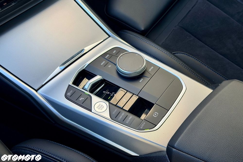 BMW Seria 3 320d xDrive M Sport sport - 28