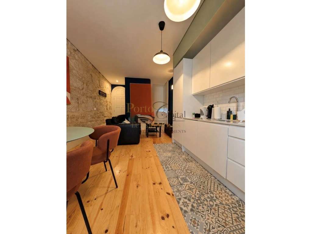 Duplex mobilado com jardim privado de 64 m² Bonjardim, Porto - Grande imagem: 2/33