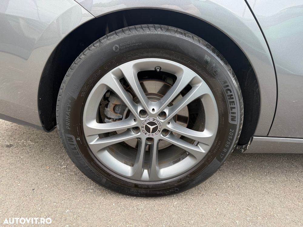 Mercedes-Benz CLA 200 - 16