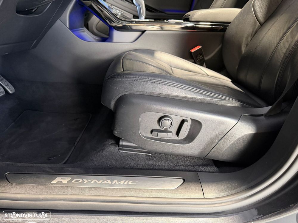 Land Rover Range Rover Evoque P300e R-Dynamic HSE - 20