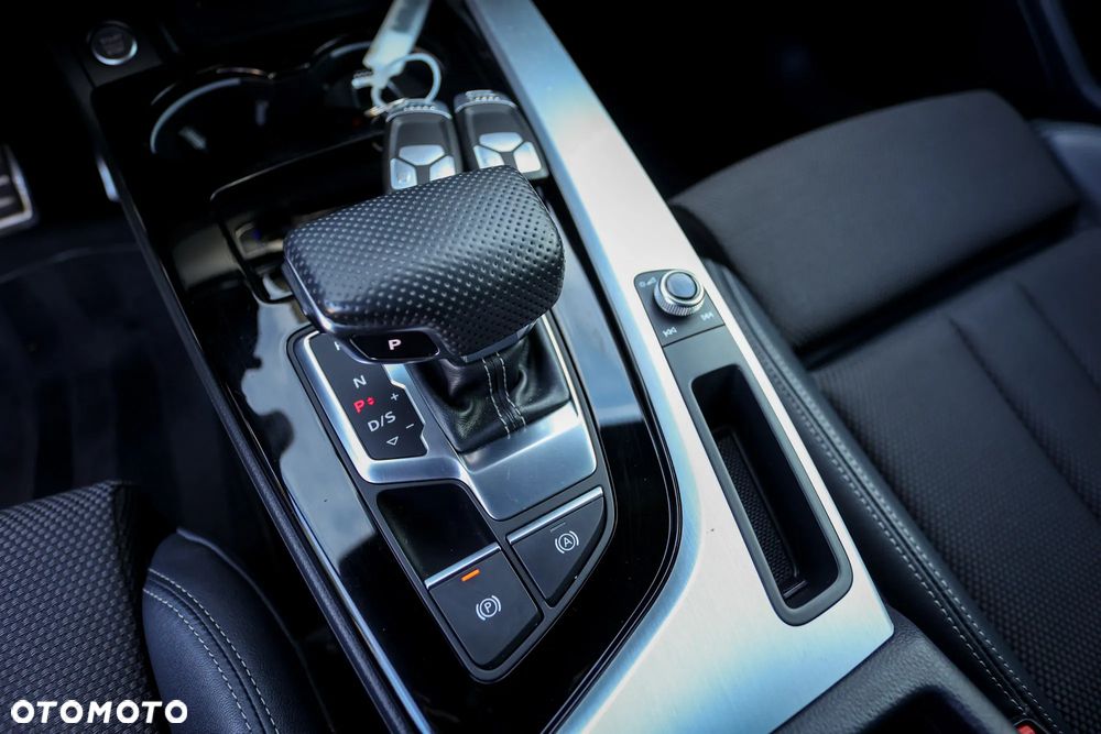 Audi A4 Avant 40 TDI S tronic S line - 31