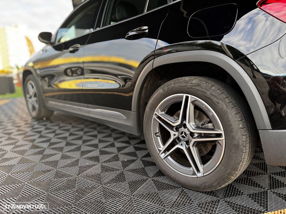 Mercedes-Benz GLA 250 e AMG Line - 12
