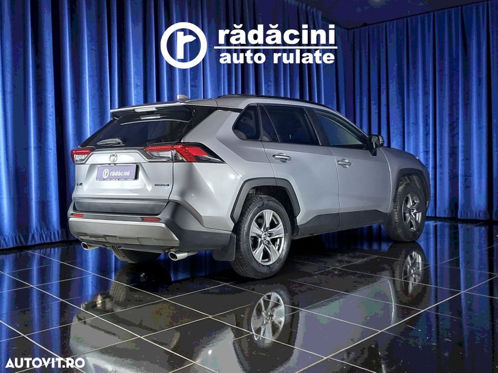 Toyota RAV4 - 7
