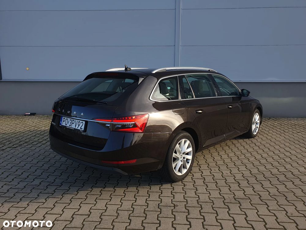 Skoda Superb 2.0 TDI SCR Ambition DSG - 6