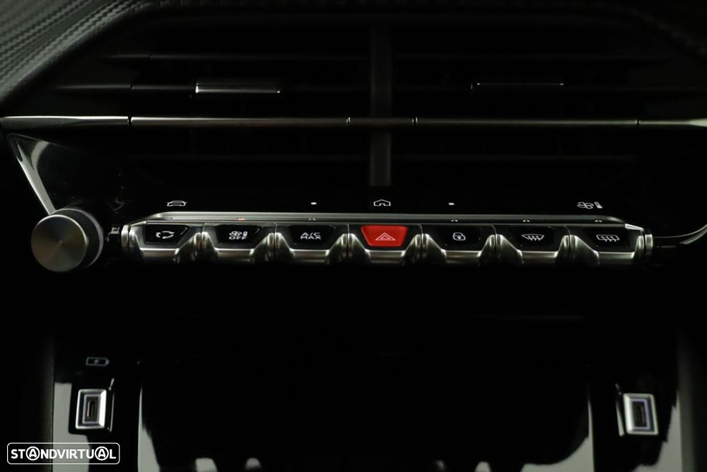 Peugeot 208 1.2 Hybrid Allure e-DCS6 - 12