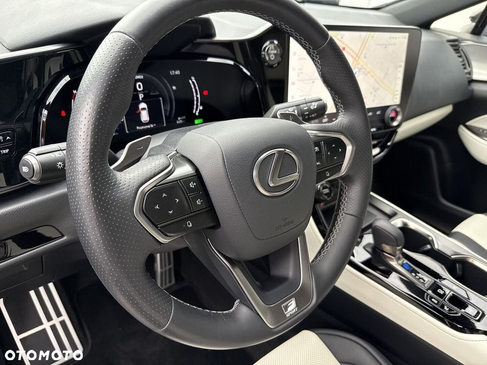 Lexus NX 350h F Sport AWD - 13