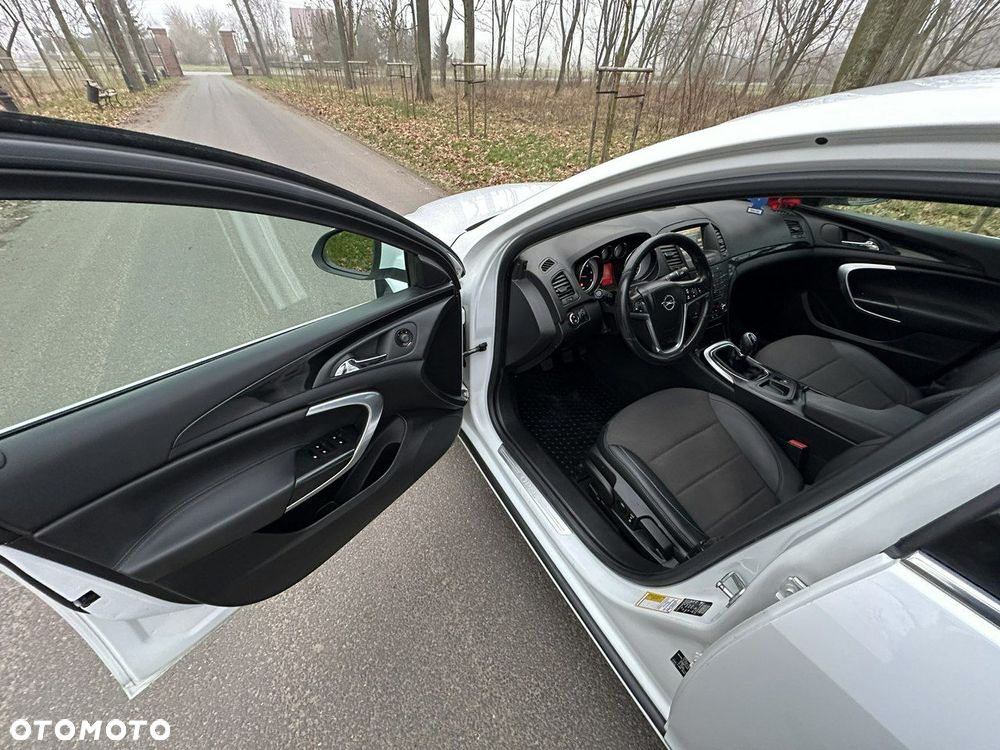 Opel Insignia - 16