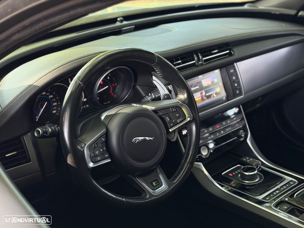 Jaguar XF 20d AWD Aut. R-Sport - 9