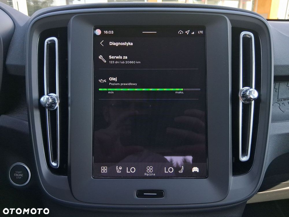 Volvo XC 40 - 24