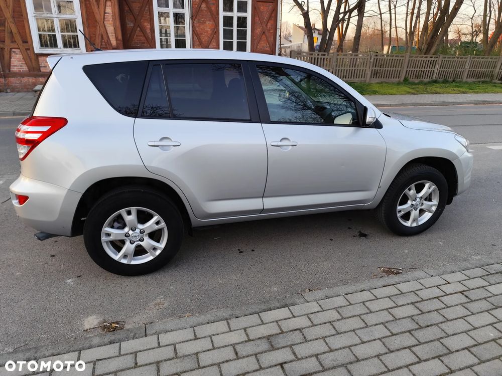 Toyota RAV4 2.2 D-4D 2010 - 6