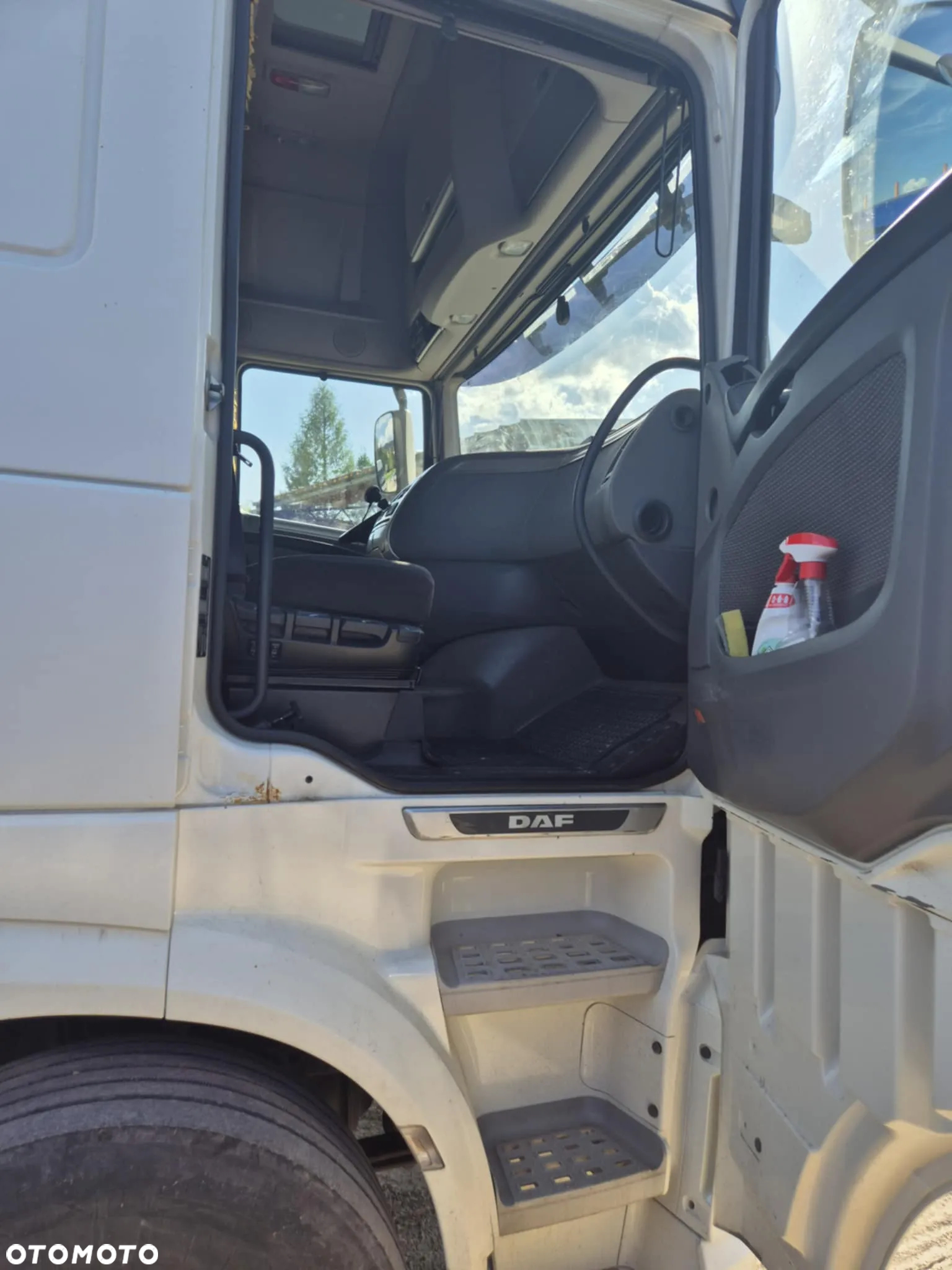 DAF - 8