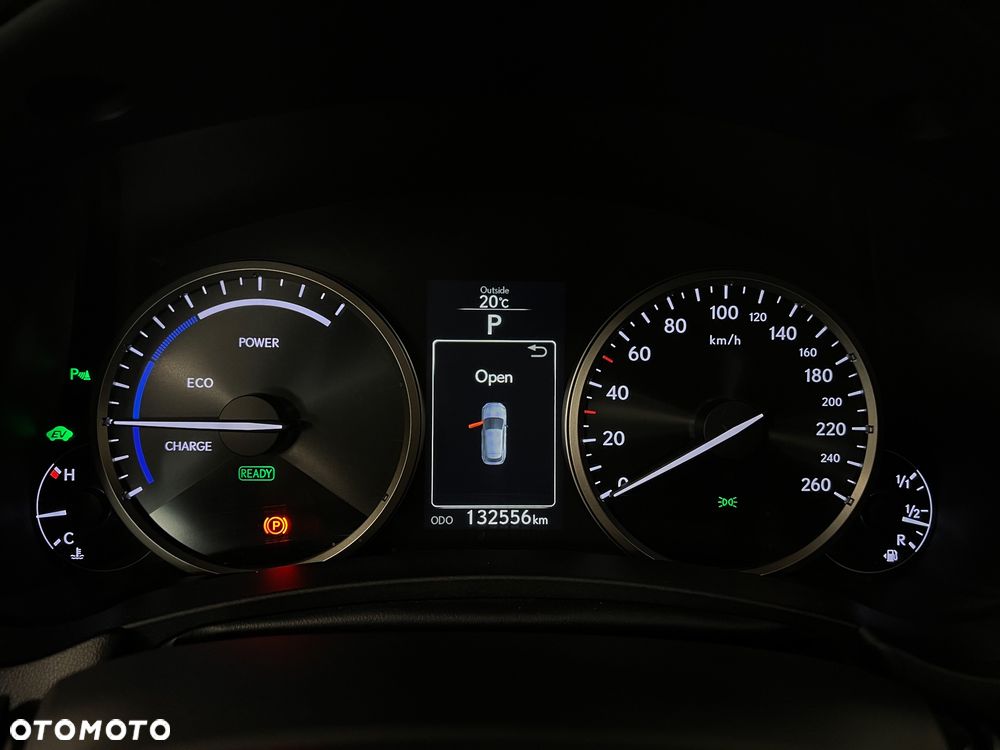 Lexus NX 300h Comfort AWD - 36