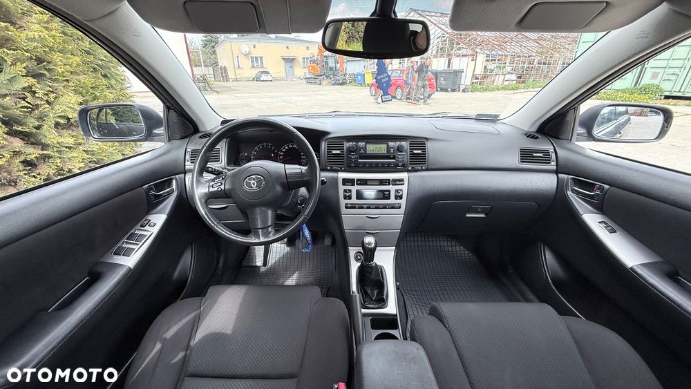 Toyota Corolla 1.6 VVT-i Sol (air6) - 13