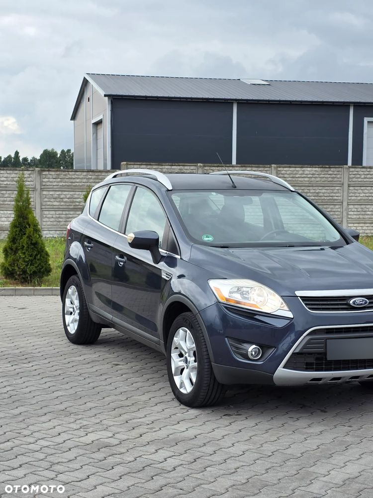 Ford Kuga 2.5 4x4 Titanium - 4