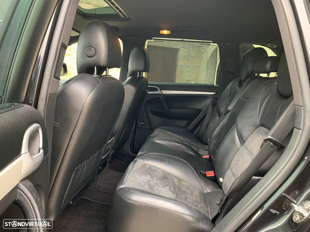 Porsche Cayenne Tiptronic - 16