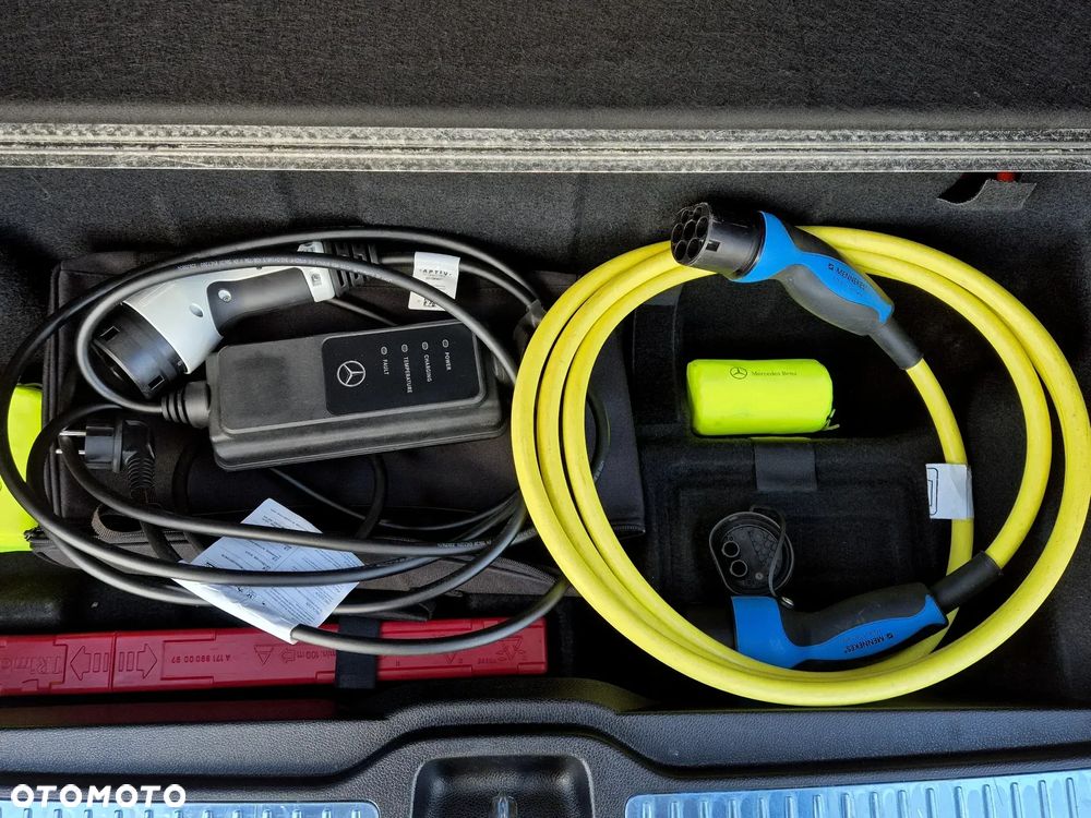 Mercedes-Benz GLC - 33