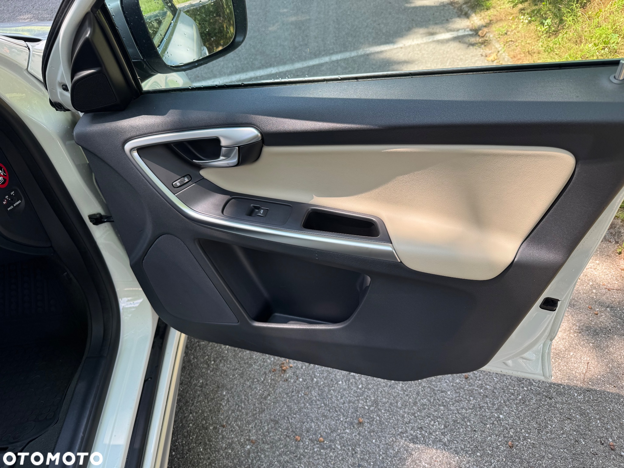 Volvo XC 60 D4 Geartronic RDesign - 22