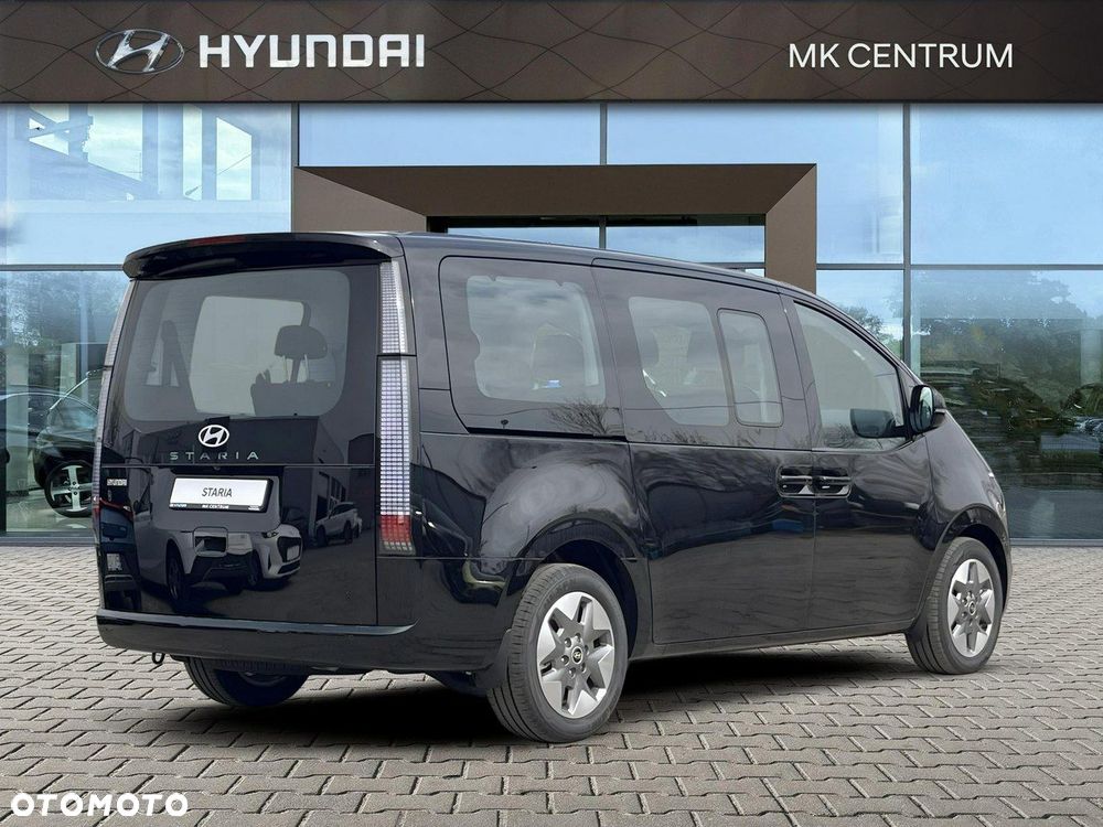 Hyundai Staria - 5