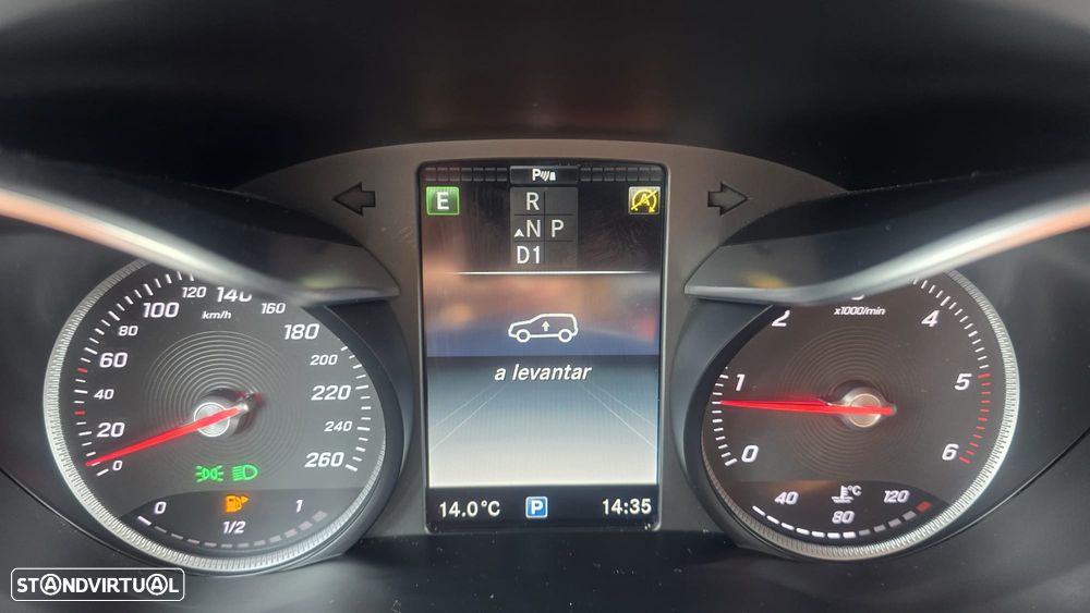 Mercedes-Benz GLC 220 - 35