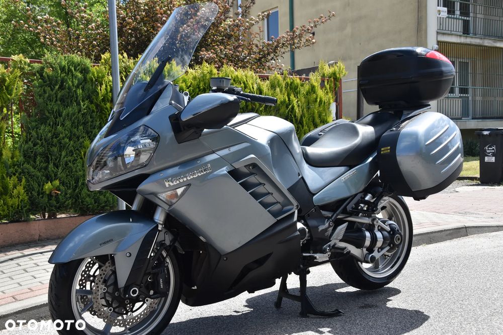 Kawasaki GTR - 1