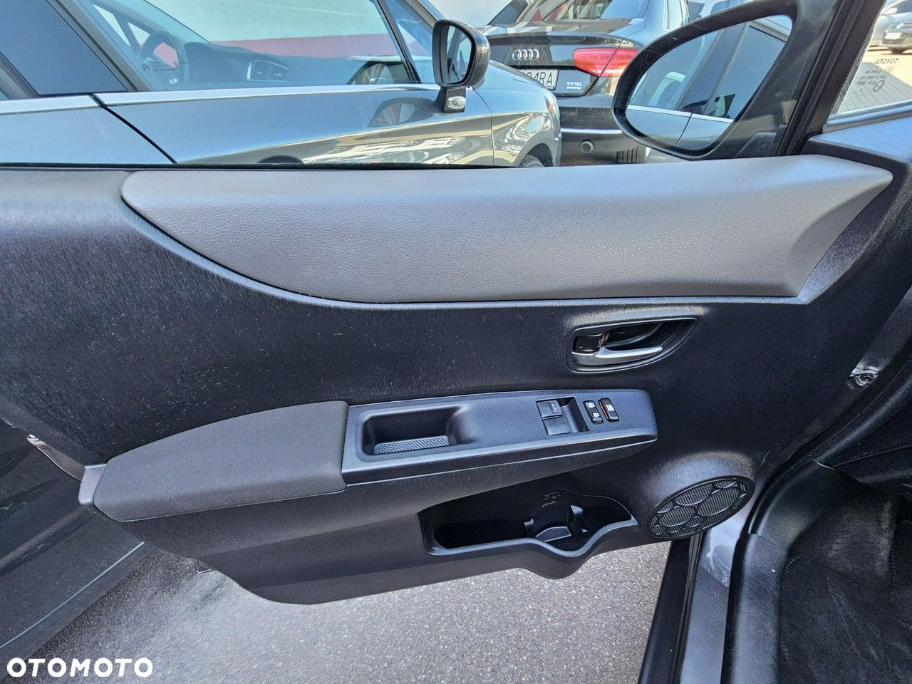 Toyota Yaris - 23