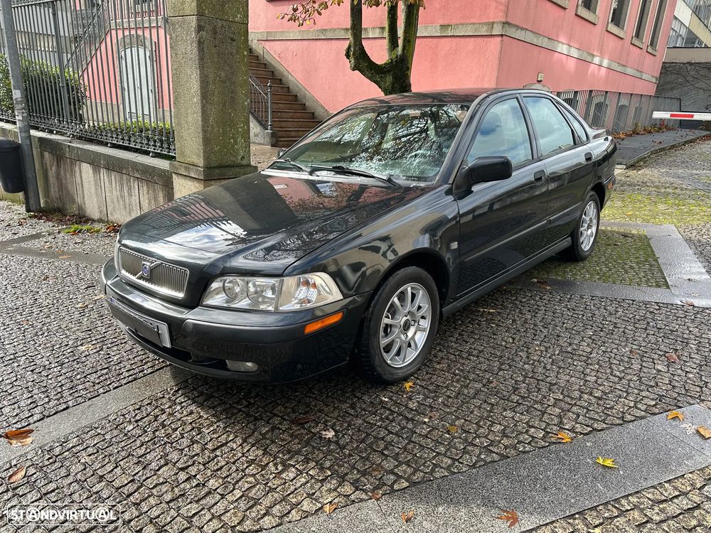 Volvo S40 - 1