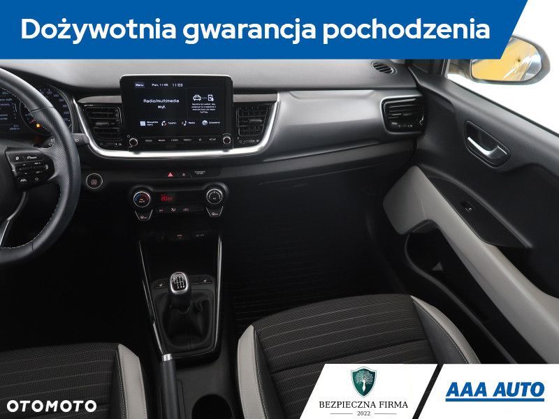 Kia Stonic - 10