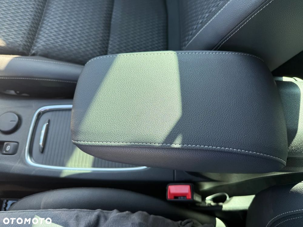 Opel Astra 1.4 T GPF Elite - 27