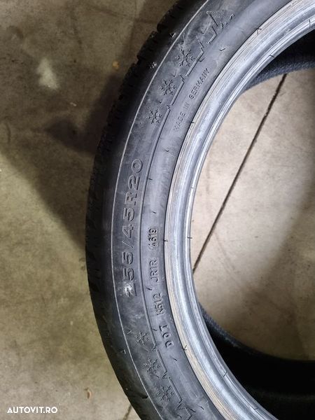 255/45/20 Dunlop 4piese - 5
