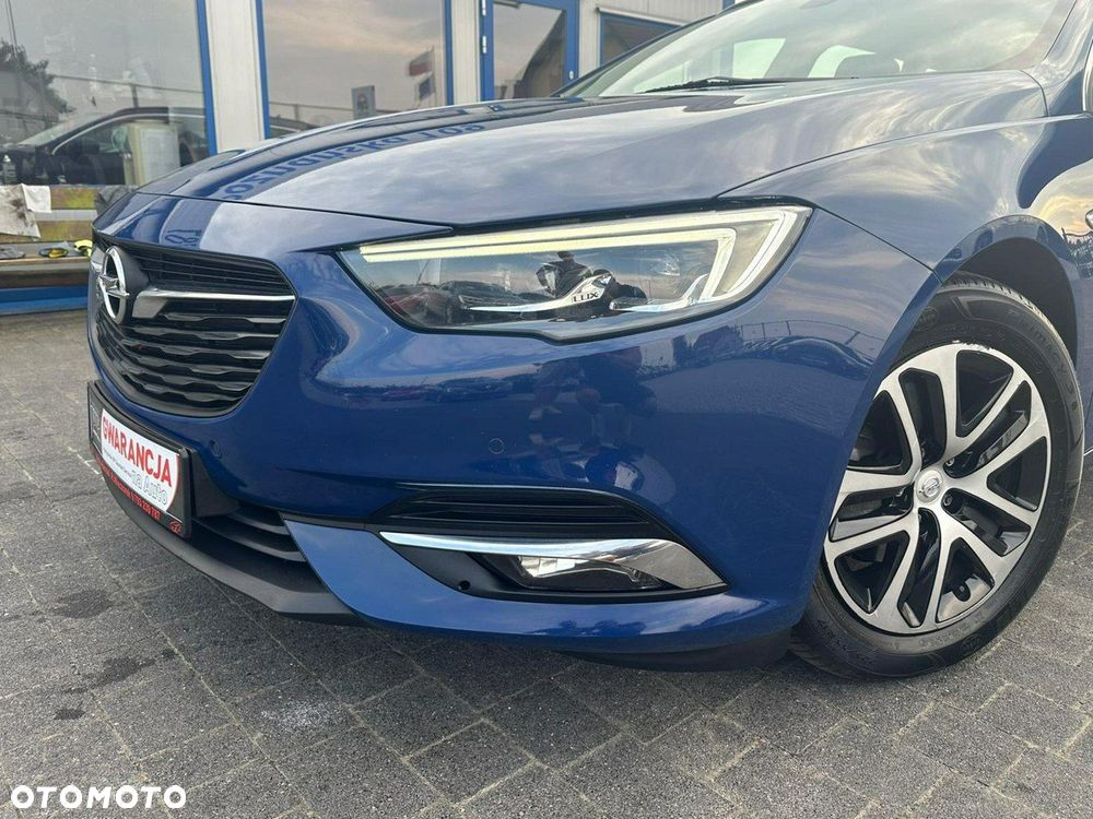 Opel Insignia - 1