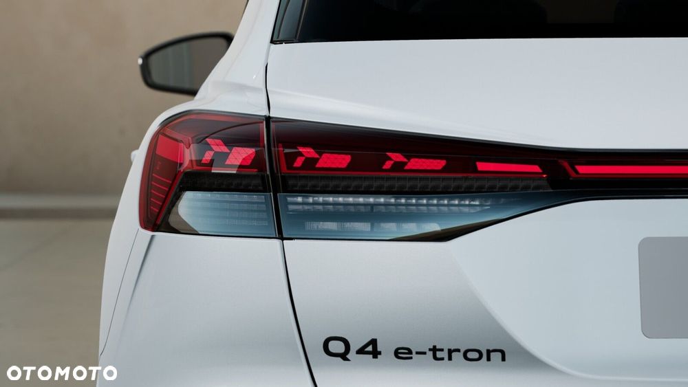 Audi Q4 e-tron - 7
