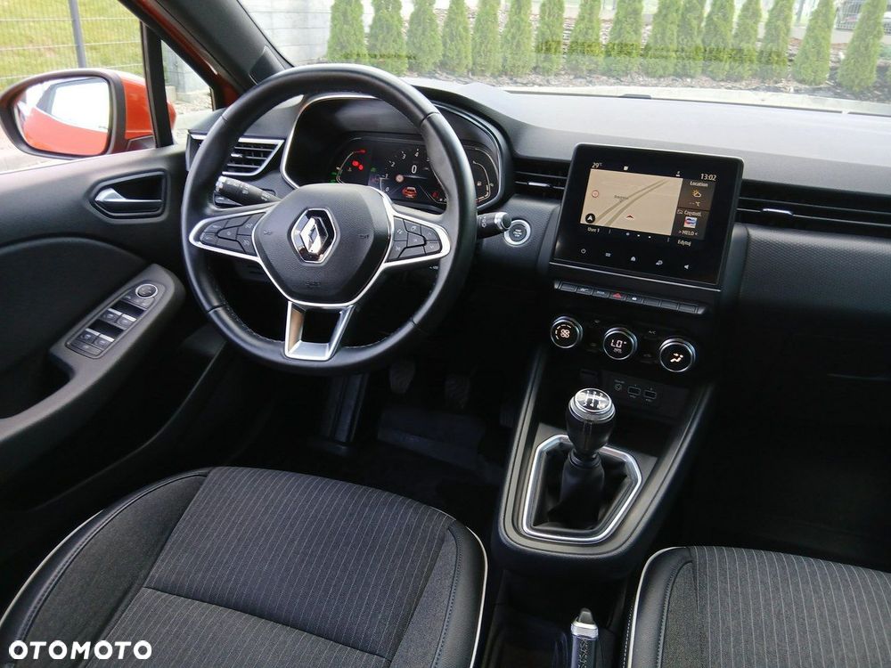 Renault Clio - 26