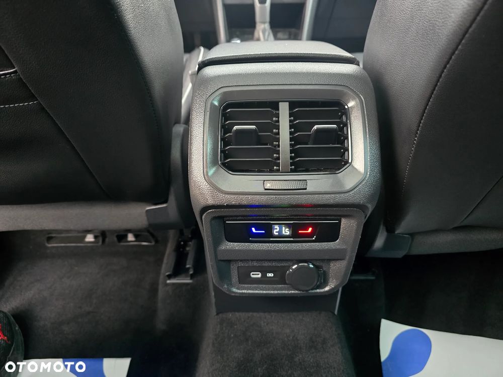 Volkswagen Tiguan 2.0 TDI SCR 4MotION DSG Elegance - 27
